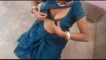 Desi Girl friend lets her Lover fuck in House