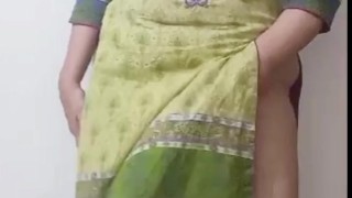 Iranian Stepsister masturbating fuck lesbians